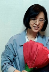 이애경의 돌바위 깨뜨리는 날